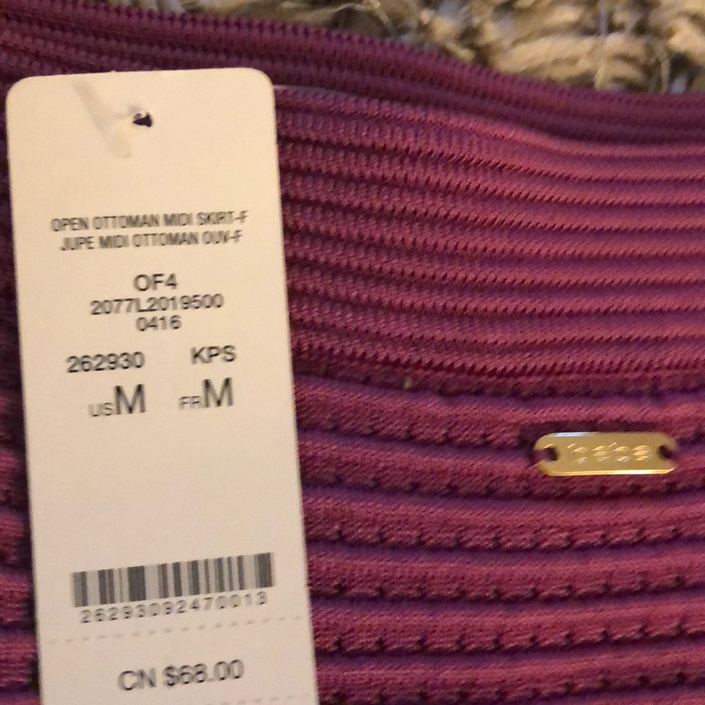 Bottom - Picture 3 of 3